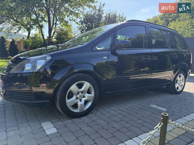 Минивэн Opel Zafira 2006 в Косове