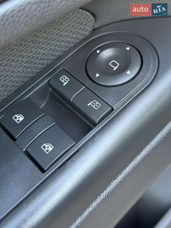 Минивэн Opel Zafira 2006 в Косове
