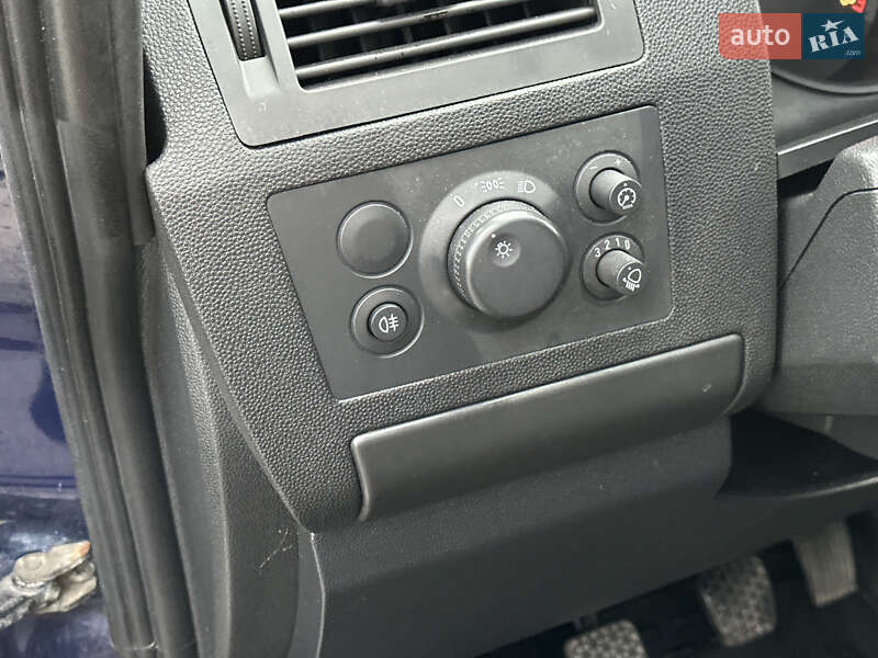 Минивэн Opel Zafira 2011 в Звягеле