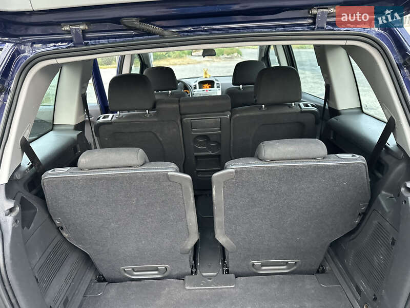 Минивэн Opel Zafira 2011 в Звягеле