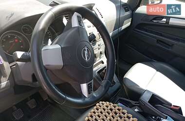 Мінівен Opel Zafira 2012 в Новому Розділі