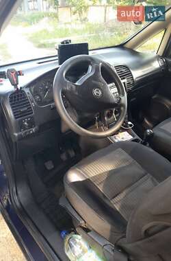 Мінівен Opel Zafira 2005 в 