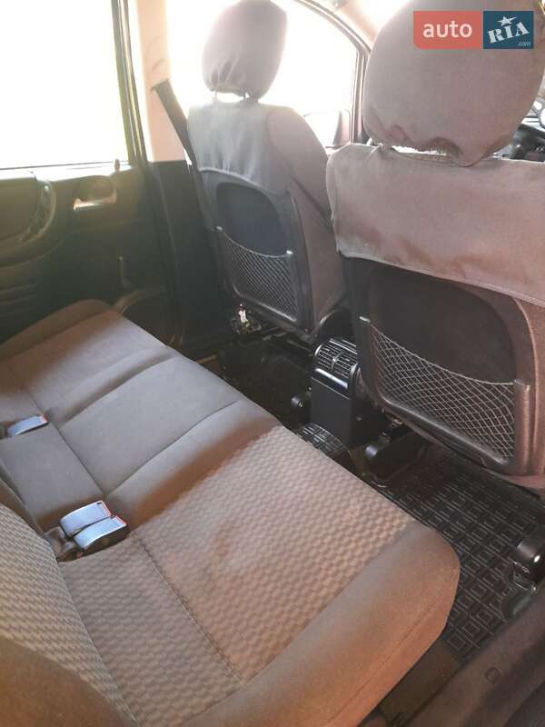 Минивэн Opel Zafira 2005 в Черновцах