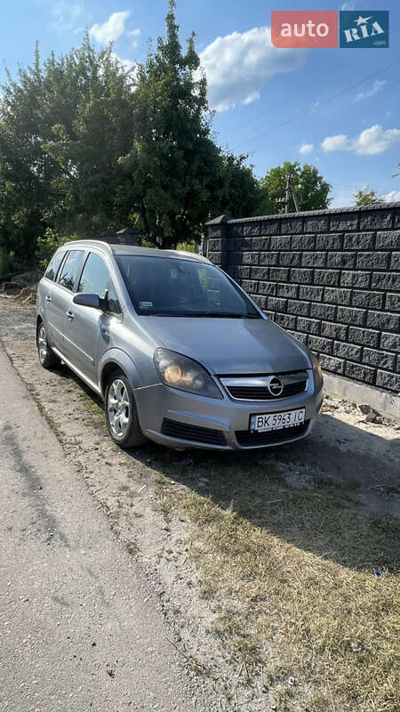 Opel Zafira 2005