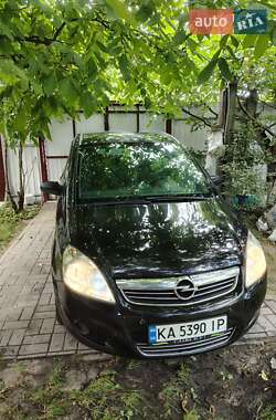 Минивэн Opel Zafira 2009 в Киеве