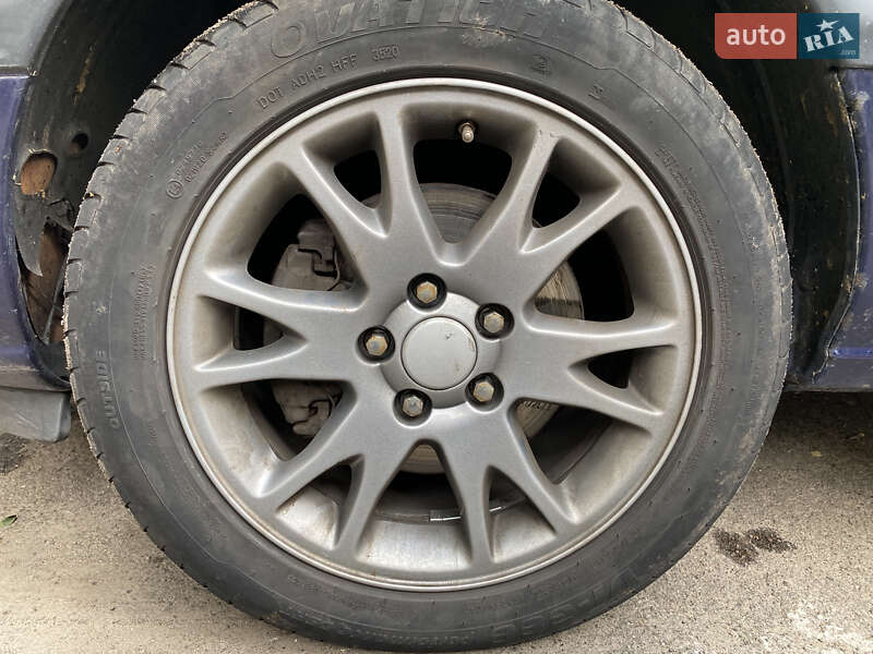 Минивэн Opel Zafira 2002 в Киеве