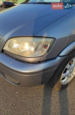 Мінівен Opel Zafira 2004 в 