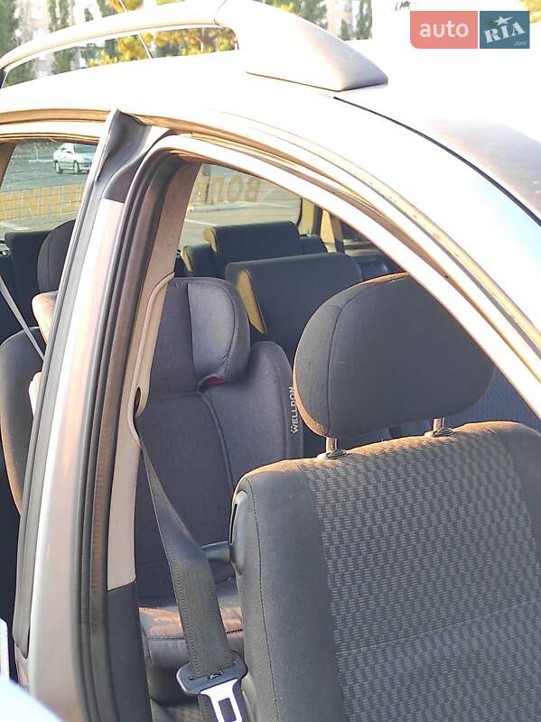 Минивэн Opel Zafira 2004 в Николаеве фото 11 Минивэн Opel Zafira 2004 в Николаеве