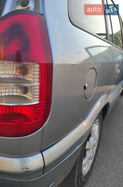 Мінівен Opel Zafira 2004 в 