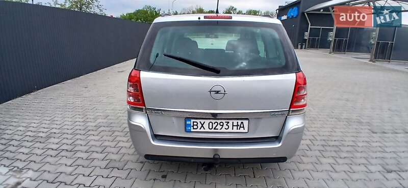 Минивэн Opel Zafira 2009 в Летичеве