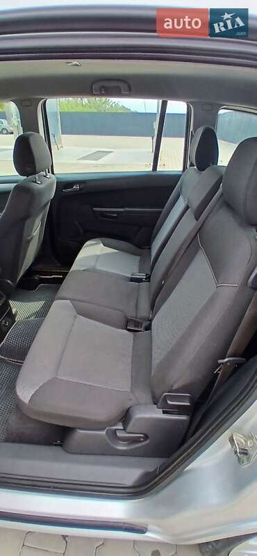 Минивэн Opel Zafira 2009 в Летичеве