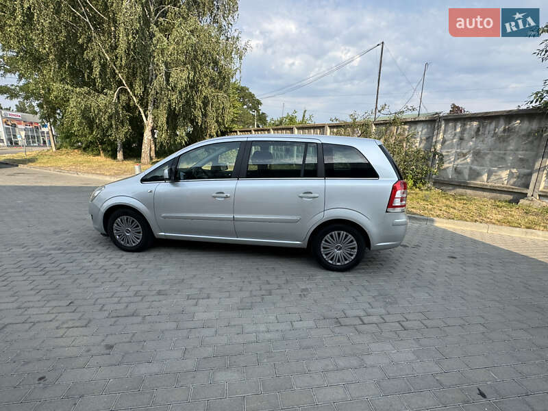 Opel Zafira 2010
