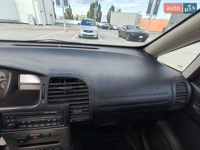 Минивэн Opel Zafira 2004 в Киеве