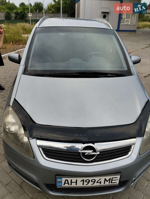 Минивэн Opel Zafira 2007 в Жашкове
