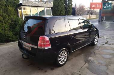Минивэн Opel Zafira 2006 в 