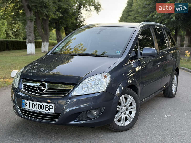 Opel Zafira 2011