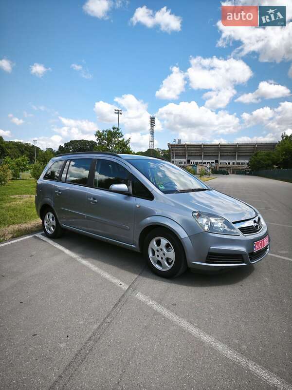 Минивэн Opel Zafira 2006 в Ивано-Франковске