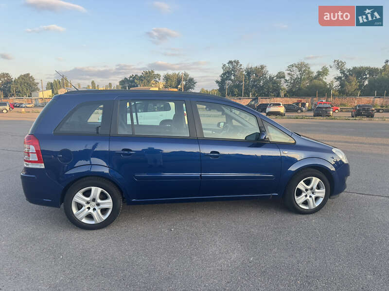 Мінівен Opel Zafira 2009 в Білій Церкві