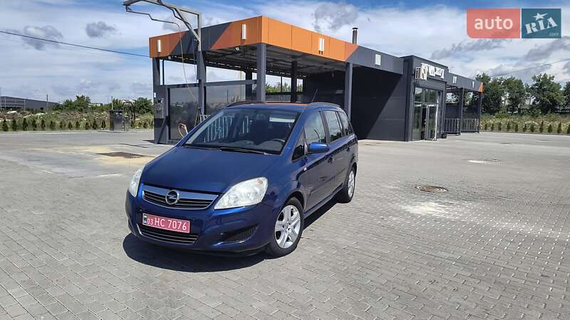 Минивэн Opel Zafira 2008 в Золочеве