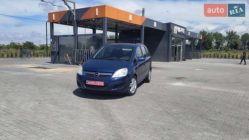 Минивэн Opel Zafira 2008 в Золочеве