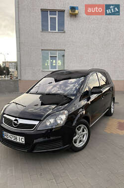 Минивэн Opel Zafira 2006 в Калиновке