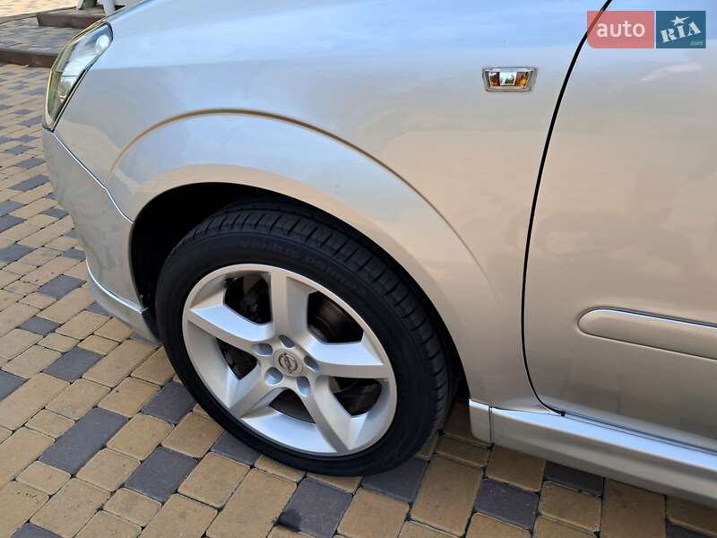 Минивэн Opel Zafira 2008 в Могилев-Подольске
