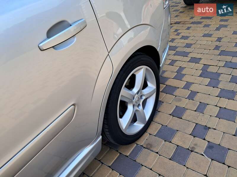 Минивэн Opel Zafira 2008 в Могилев-Подольске