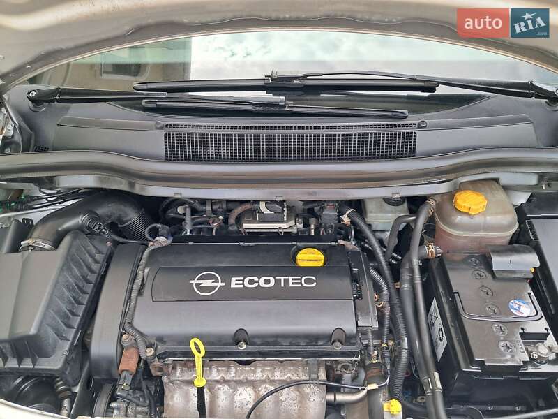 Минивэн Opel Zafira 2008 в Могилев-Подольске