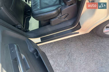Минивэн Opel Zafira 2010 в 