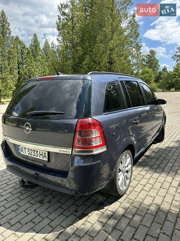 Opel Zafira 2008