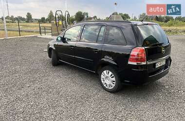Минивэн Opel Zafira 2008 в 
