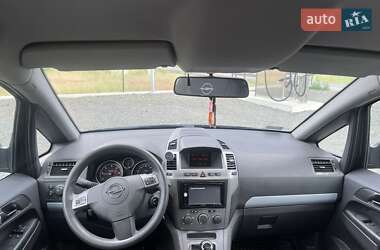 Минивэн Opel Zafira 2008 в 