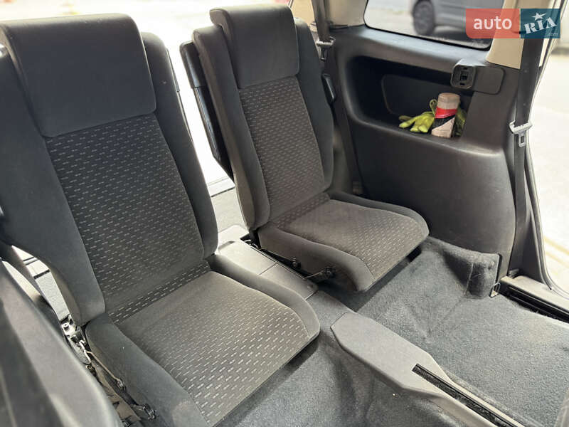 Минивэн Opel Zafira 2005 в Киеве