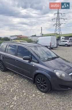 Минивэн Opel Zafira 2012 в Тернополе
