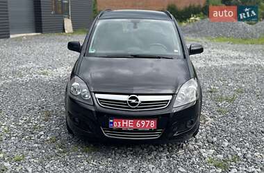 Минивэн Opel Zafira 2011 в 