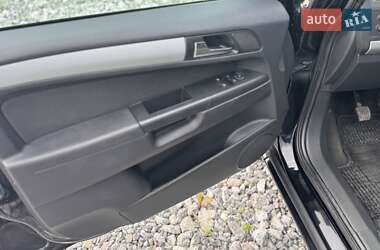 Минивэн Opel Zafira 2011 в 
