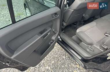 Минивэн Opel Zafira 2011 в 