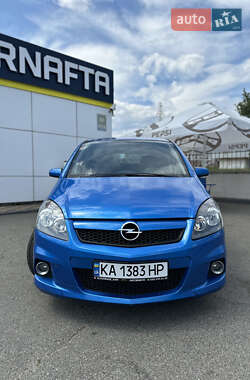 Минивэн Opel Zafira 2008 в Киеве