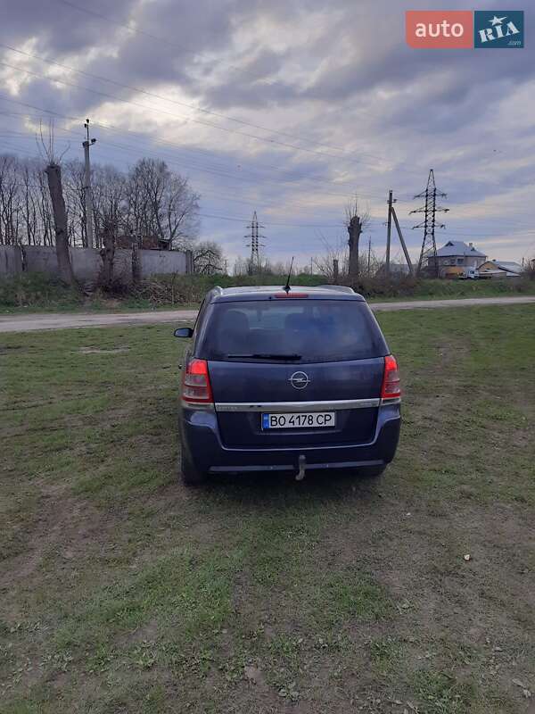 Минивэн Opel Zafira 2009 в Тернополе