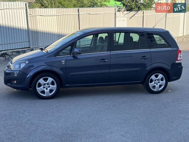 Мінівен Opel Zafira 2011 в Вінниці