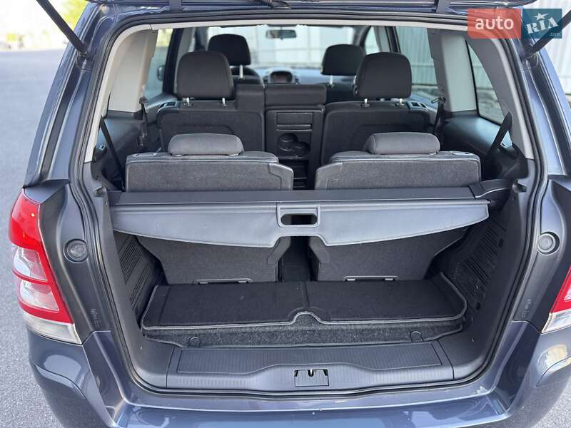 Мінівен Opel Zafira 2011 в Вінниці