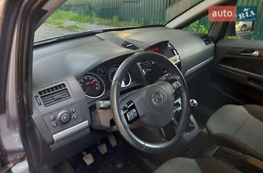Мінівен Opel Zafira 2010 в 