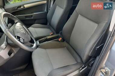 Мінівен Opel Zafira 2010 в 