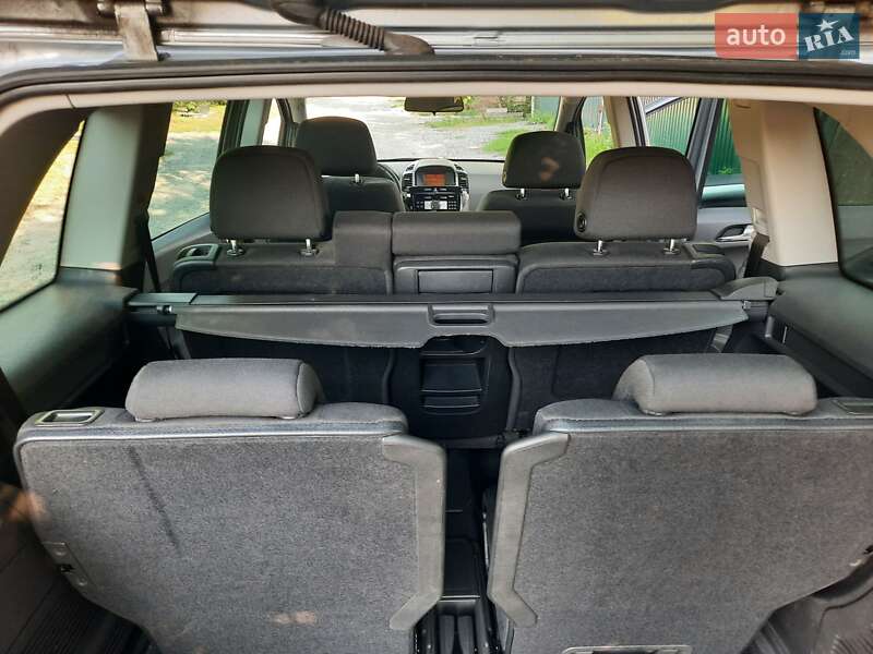Минивэн Opel Zafira 2010 в Полтаве