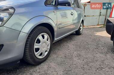 Мінівен Opel Zafira 2010 в 