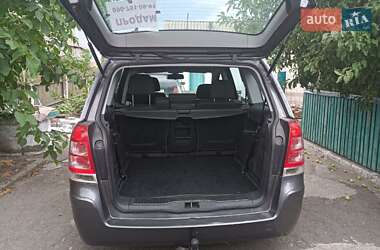 Минивэн Opel Zafira 2008 в 