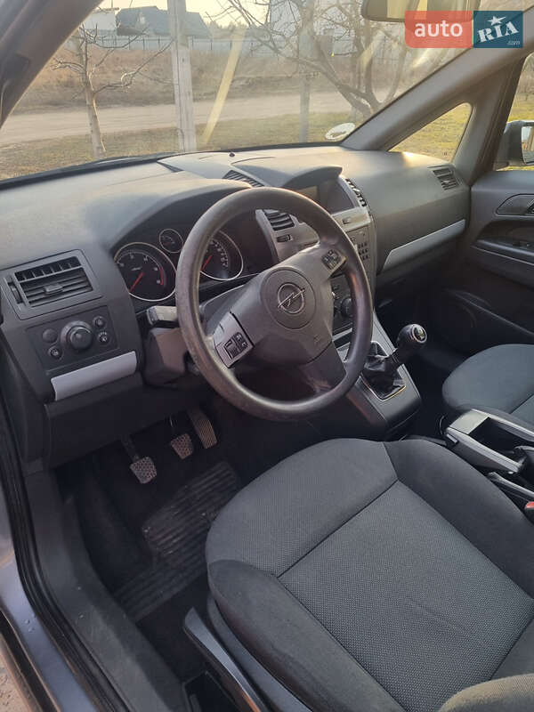 Минивэн Opel Zafira 2007 в Ковеле