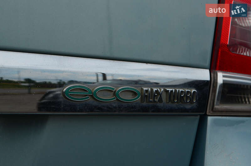Минивэн Opel Zafira 2010 в Киеве