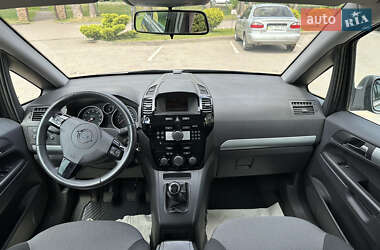 Мінівен Opel Zafira 2010 в 