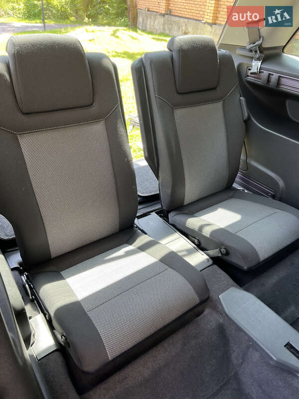 Минивэн Opel Zafira 2012 в Луцке